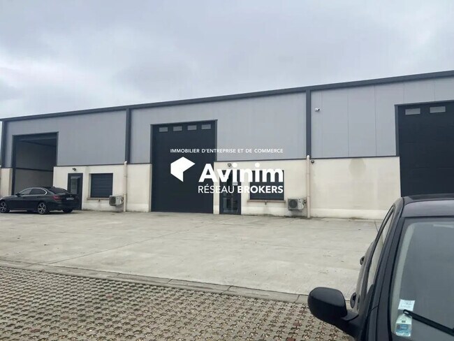 Plus de détails pour Local commercial à louer