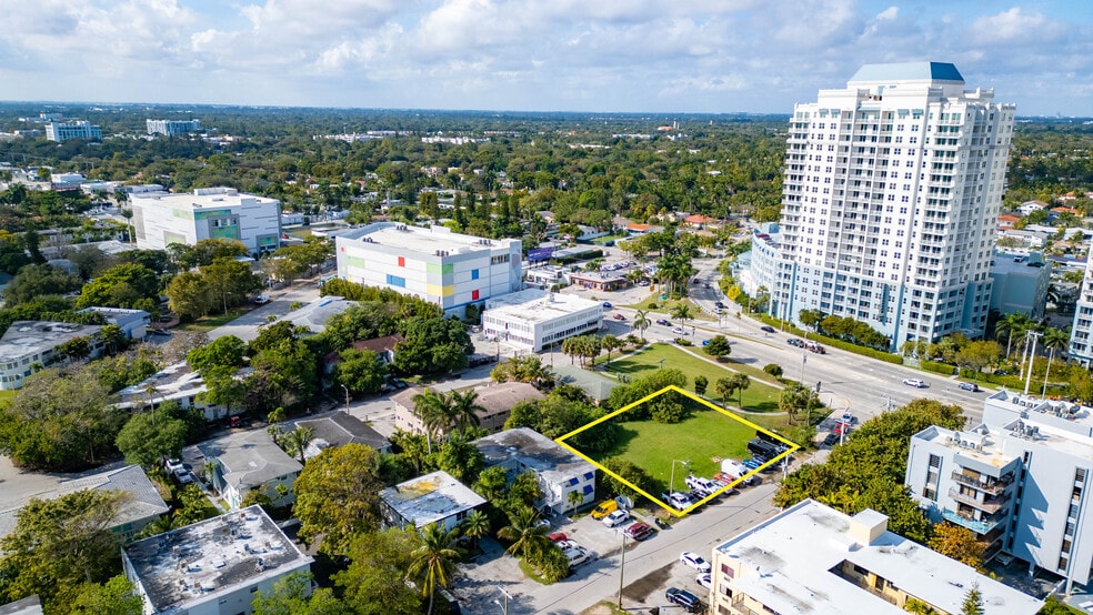 7880-7860 NE Bayshore ct, Miami, FL à vendre - Photo de l’immeuble – Image 2 sur 12