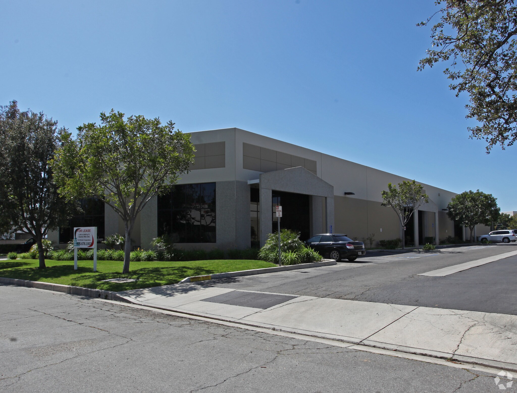 1161 Calle Suerte, Camarillo, CA à louer Photo principale– Image 1 sur 4