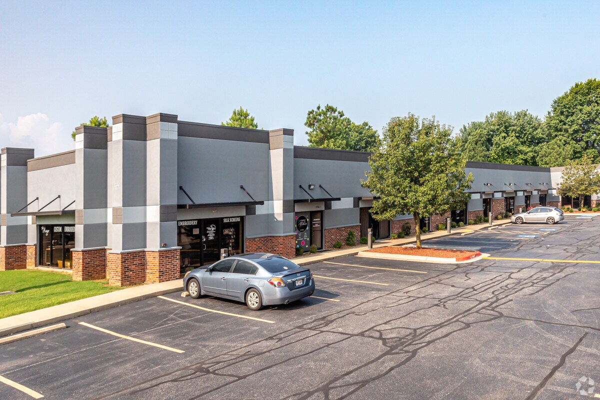 3329 W Sunset Ave, Springdale, AR à louer Photo principale– Image 1 sur 5