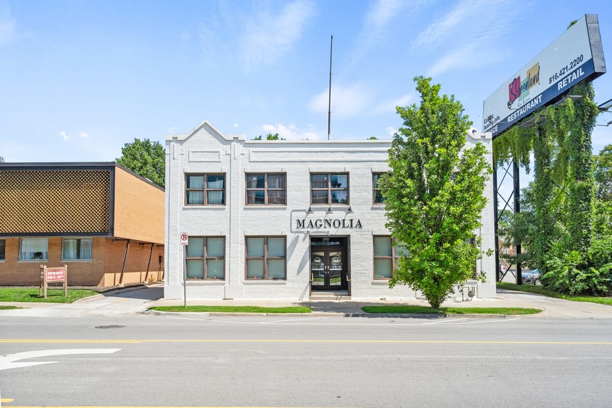 624-634 E 63rd St portefeuille de 2 biens à vendre sur LoopNet.fr - Photo de l’immeuble – Image 2 sur 14