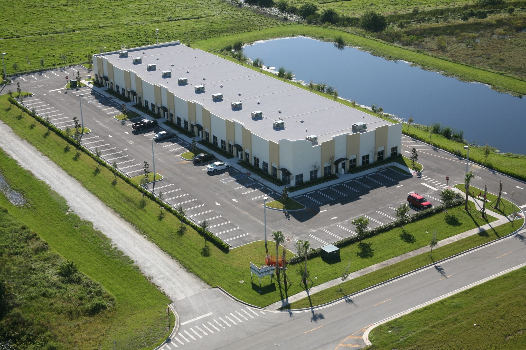 6901-6945 NW LTC Pky, Port Saint Lucie, FL à louer Photo intérieure– Image 1 sur 2