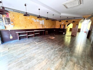 Plus de détails pour Local commercial à louer