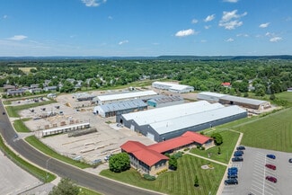 Plus de détails pour 405 Walter Rd, Mazomanie, WI - Industriel/Logistique à vendre