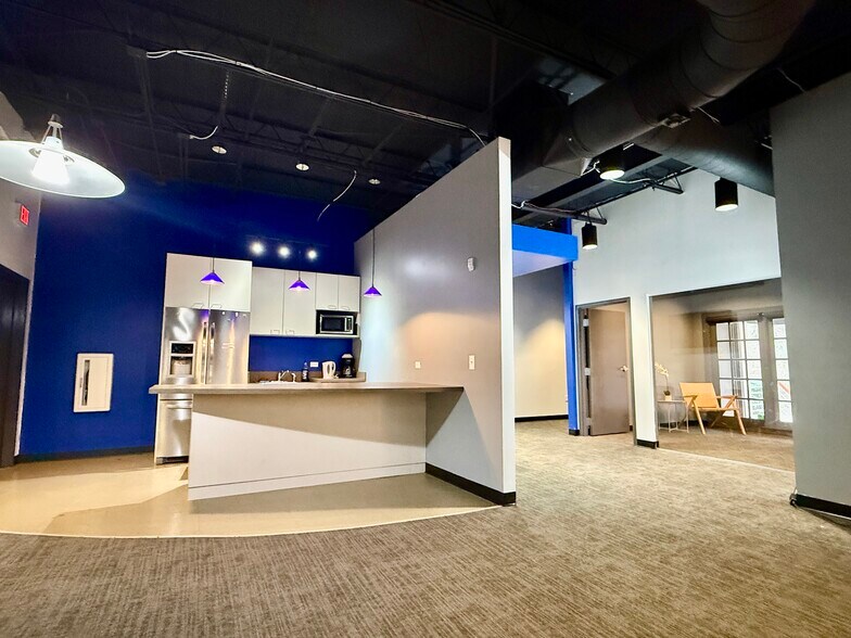 1095 Zonolite Rd NE, Atlanta, GA à louer - Photo intérieure – Image 2 sur 24