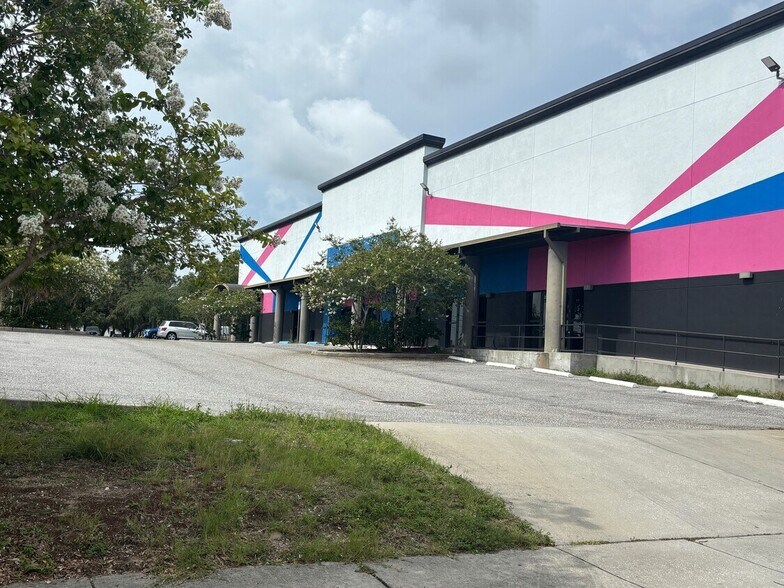 40767 US Highway 19 N, Tarpon Springs, FL à louer - Photo de l’immeuble – Image 2 sur 2