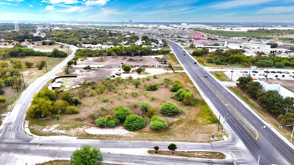 5760 FM78, San Antonio, TX à vendre - Photo de l’immeuble – Image 3 sur 13