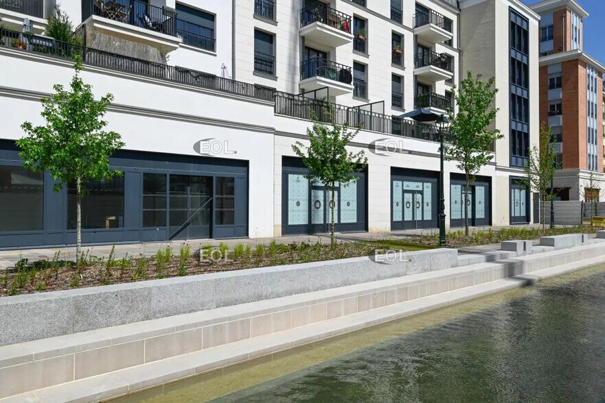 411 Avenue Du Général De Gaulle, Clamart à louer - Photo de l’immeuble – Image 1 sur 8