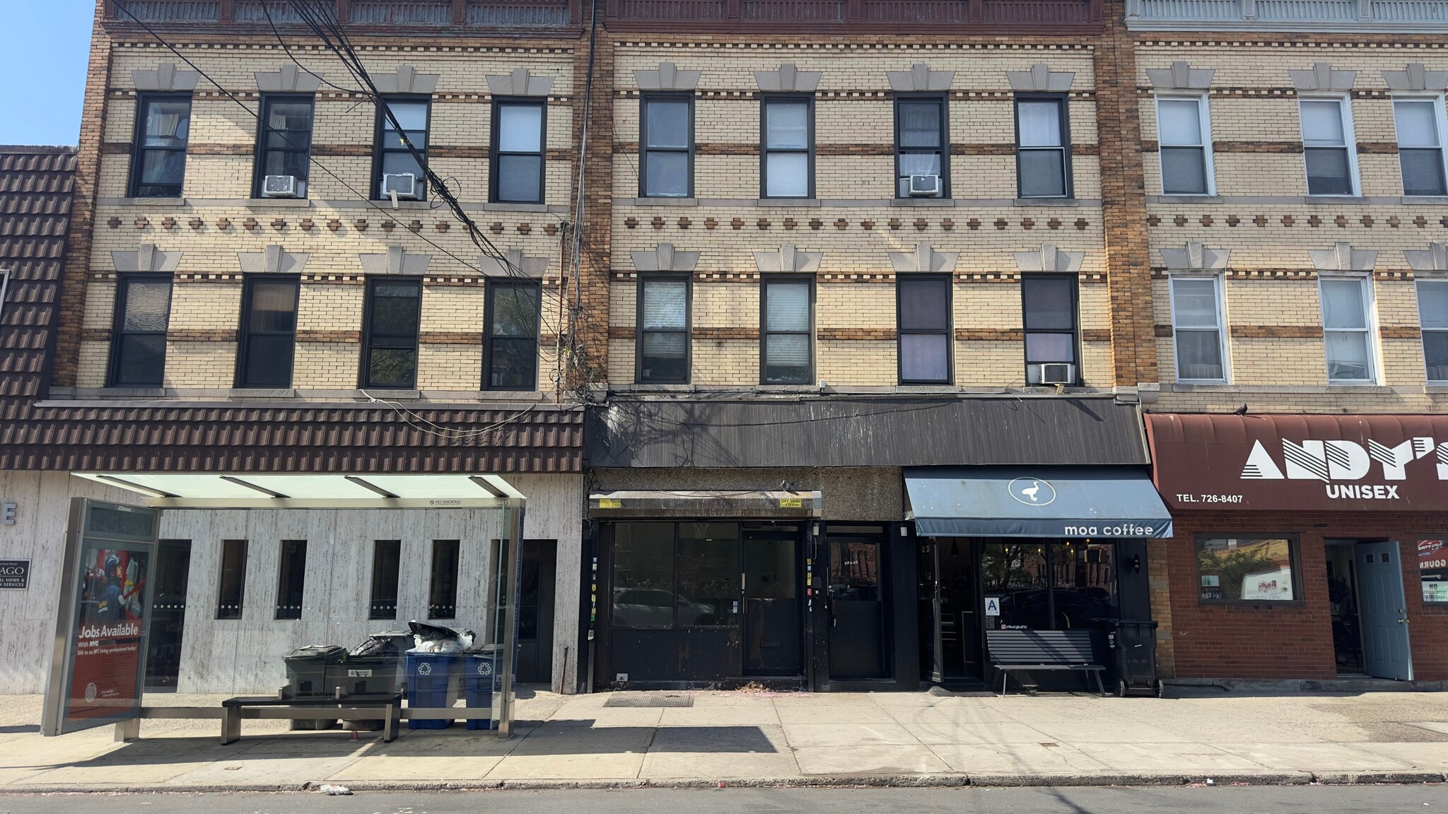 43-04 30th Ave, Astoria, NY à louer Photo intérieure– Image 1 sur 4
