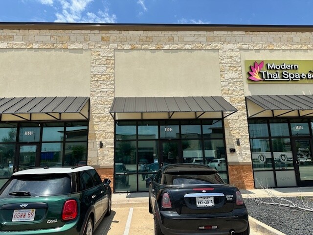 14111 King Rd, Frisco, TX à louer - Photo de l’immeuble – Image 2 sur 15