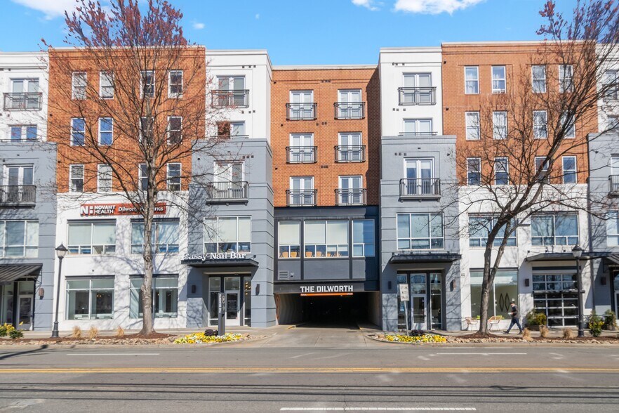 1315 East Blvd, Charlotte, NC à vendre - Photo de l’immeuble – Image 3 sur 17