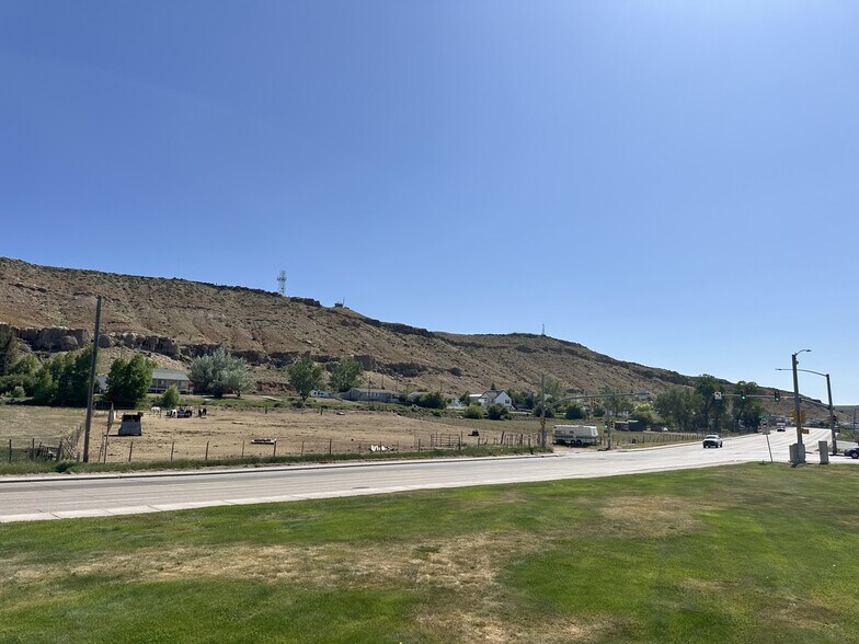 675 Fife Ct, Evanston, WY à vendre - Photo de l’immeuble – Image 3 sur 13