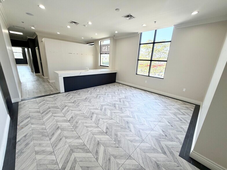 1320 E Las Tunas Dr, San Gabriel, CA à louer - Photo intérieure – Image 2 sur 50