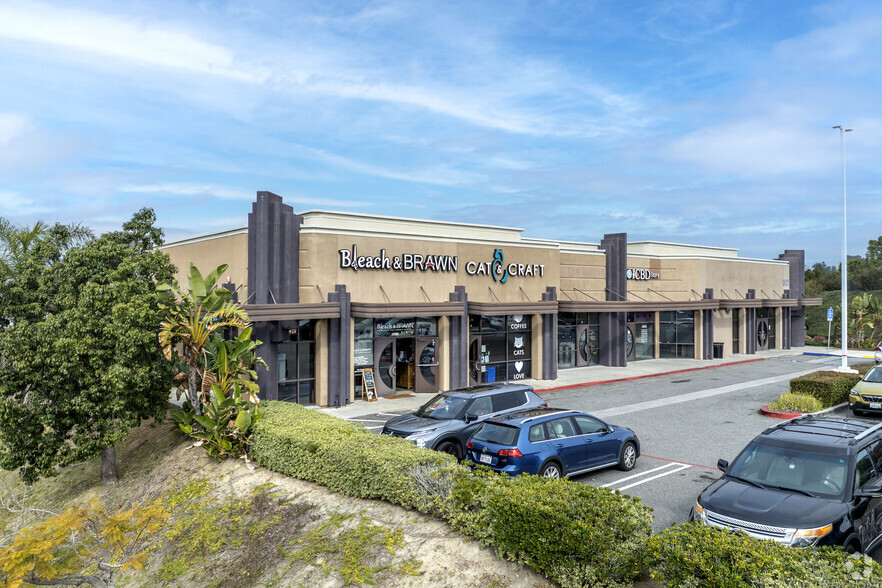 3211-3295 Business Park Dr, Vista, CA à louer - Photo de l’immeuble – Image 1 sur 6