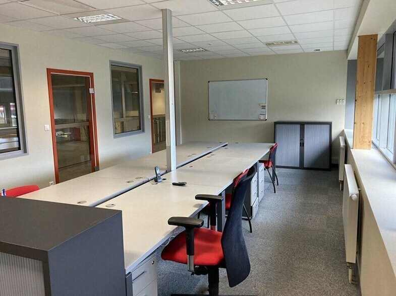 Industriel/Logistique dans Porcelette à vendre - Photo intérieure – Image 3 sur 3