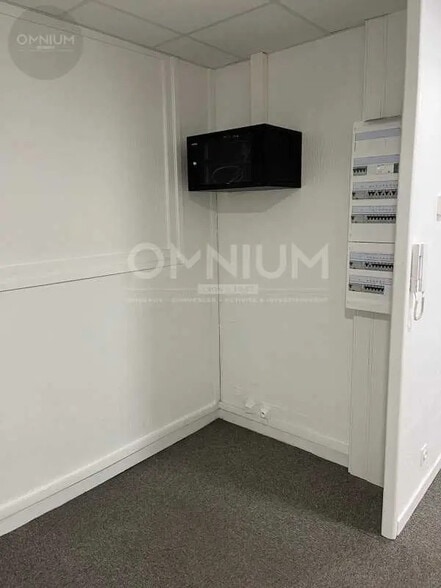 Bureau dans Lyon à louer - Photo de l’immeuble – Image 3 sur 6
