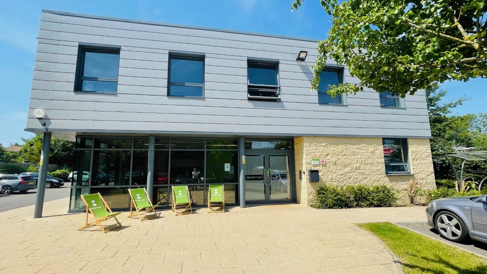 20 Bridge Rd, Haywards Heath à louer - Photo de l’immeuble – Image 2 sur 2