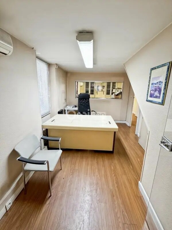 Local commercial dans Marseille à vendre Photo intérieure– Image 1 sur 10