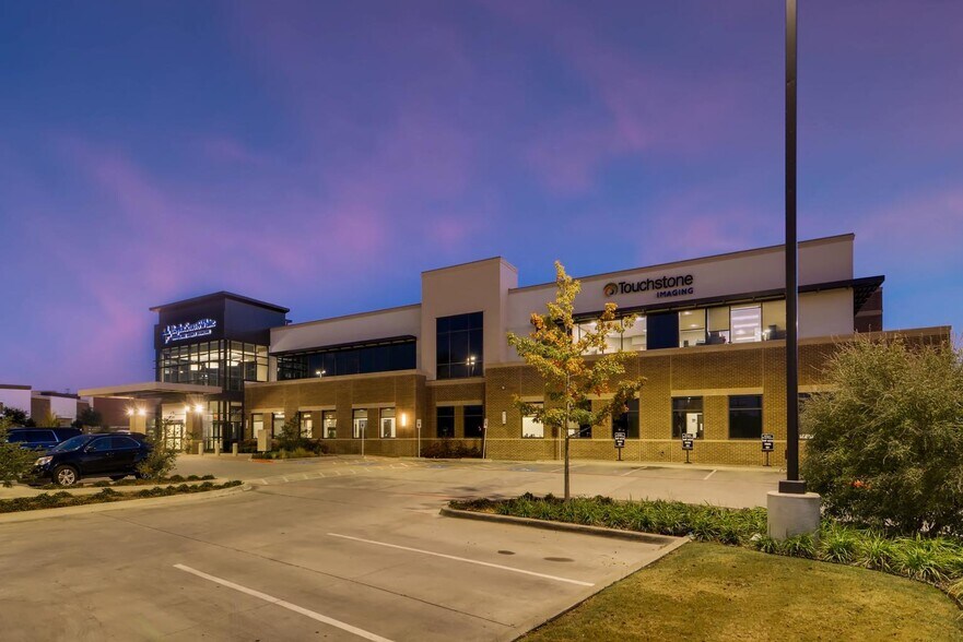 925 E Southlake Blvd, Southlake, TX à louer - Photo de l’immeuble – Image 3 sur 3