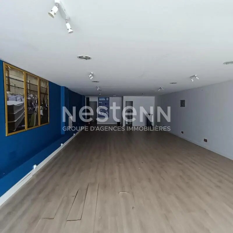 Local commercial dans Séné à louer Photo de l’immeuble– Image 1 sur 5