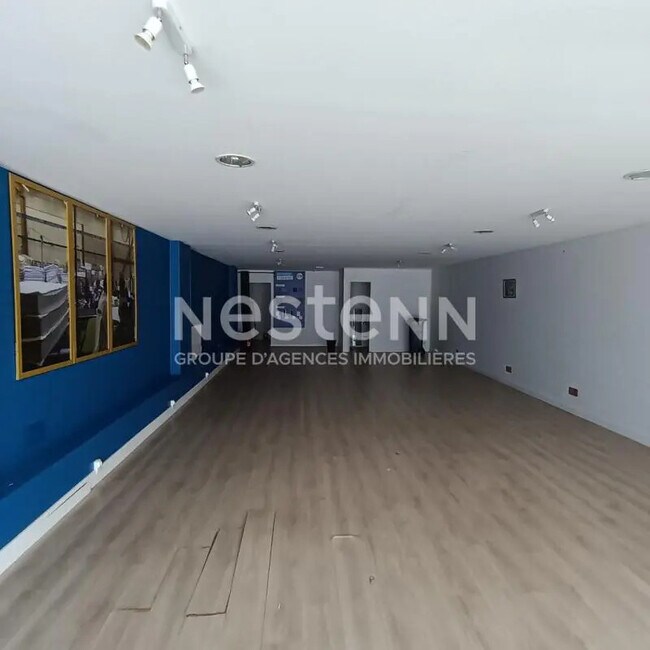 Plus de détails pour Local commercial à louer