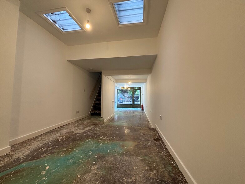 132 High St, Epping à louer - Photo de l’immeuble – Image 3 sur 13