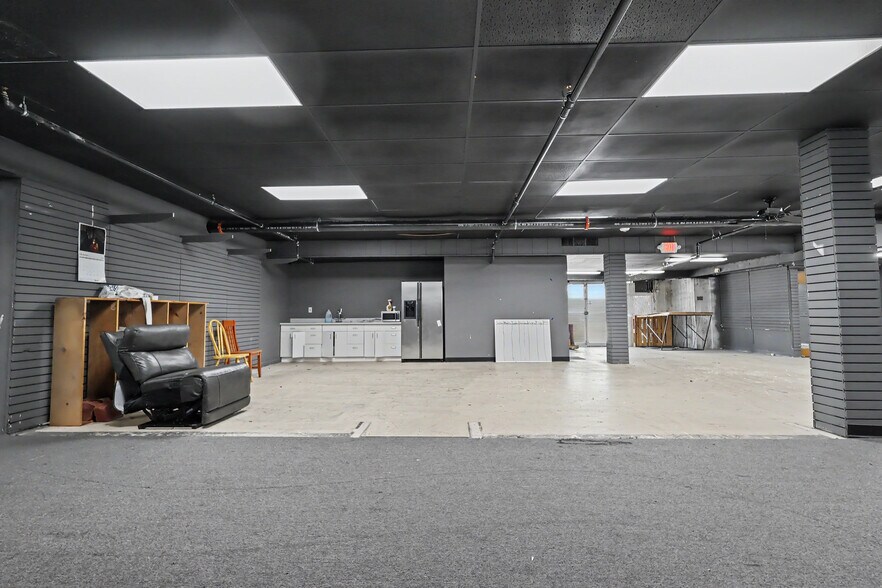 312 E Main St, Grand Prairie, TX à louer - Photo intérieure – Image 3 sur 28