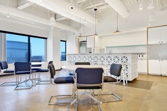 650 Town Center Dr, Costa Mesa, CA à louer Photo intérieure– Image 2 sur 26