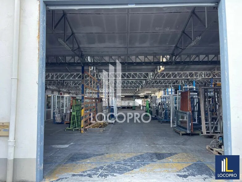 Local d’activités dans Marseille à louer - Photo de l’immeuble – Image 2 sur 6