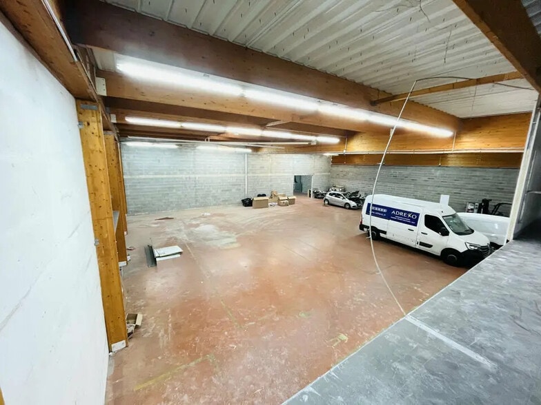 Local d’activités dans Harfleur à louer - Photo intérieure – Image 3 sur 5