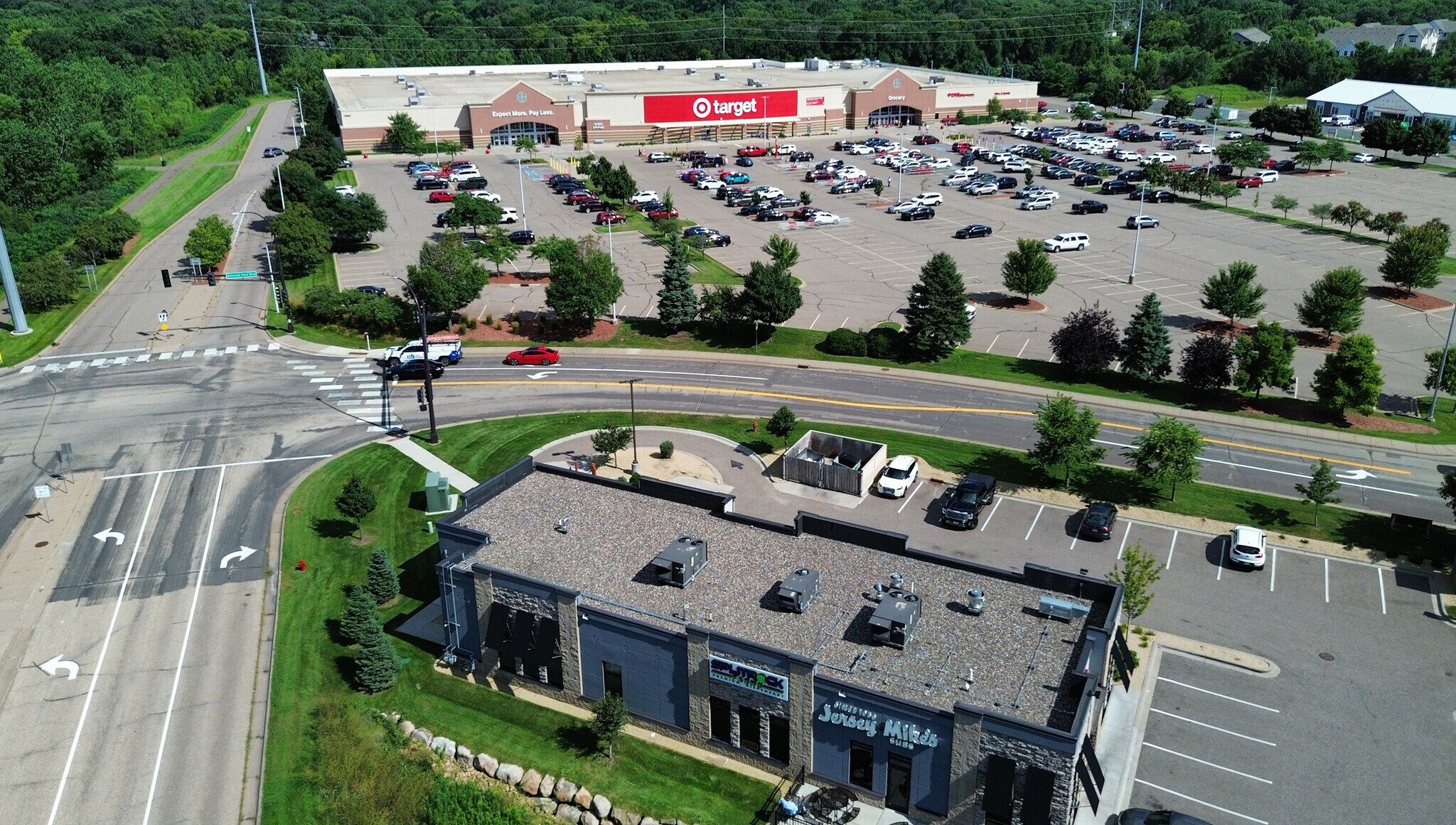 11995 Business Park Blvd N, Champlin, MN à louer Photo intérieure– Image 1 sur 10