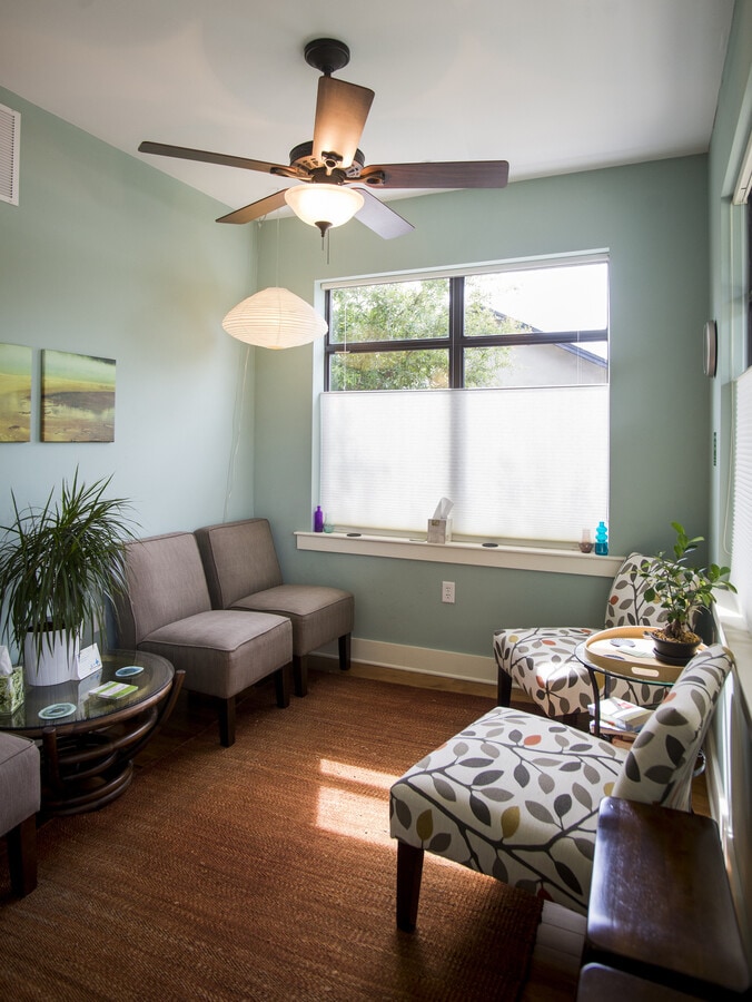 1415 W 51st St, Austin, TX 78756 - Lot 1 - - Photo intérieure - Image 1 of 4