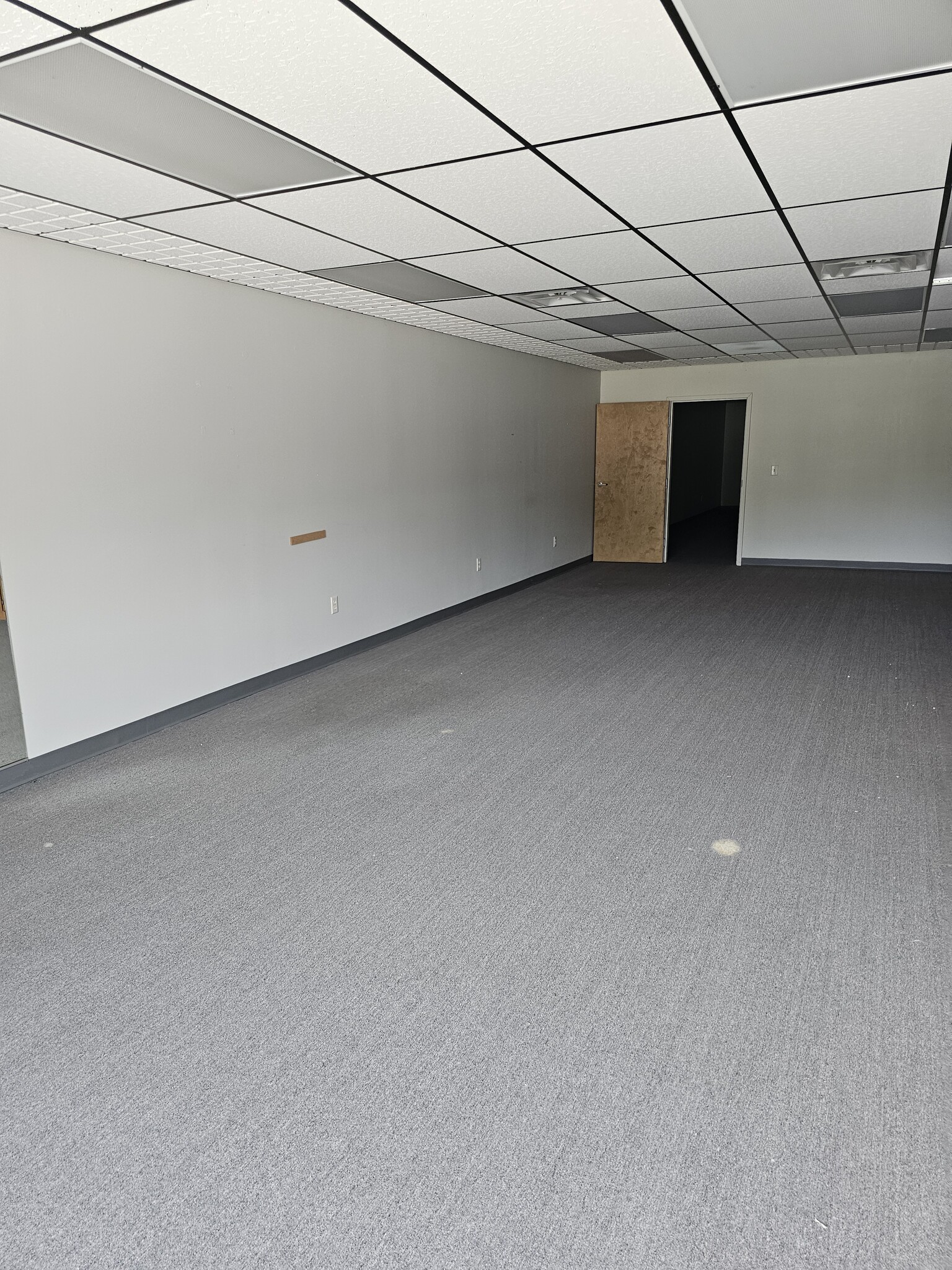 730 E Tiffen St, Willard, OH à louer Photo intérieure– Image 1 sur 1