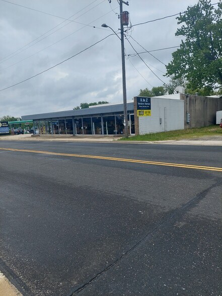 320 Summit Ave, Watertown, WI à louer - Photo de l’immeuble – Image 1 sur 1