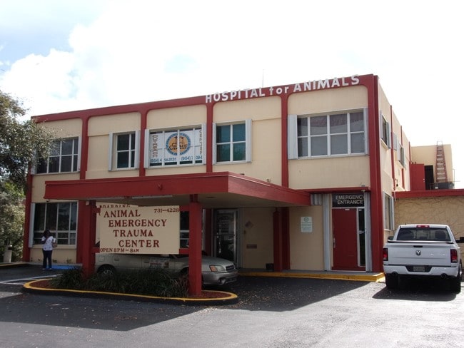 Plus de détails pour 2200 W Oakland Park Blvd, Oakland Park, FL - Local commercial à vendre