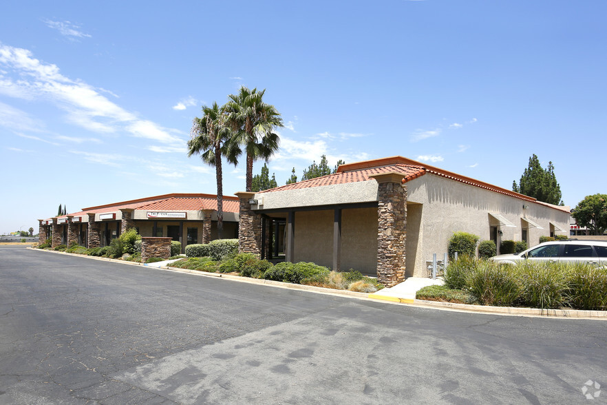 1025 Calimesa Blvd, Calimesa, CA à louer - Photo de l’immeuble – Image 3 sur 3