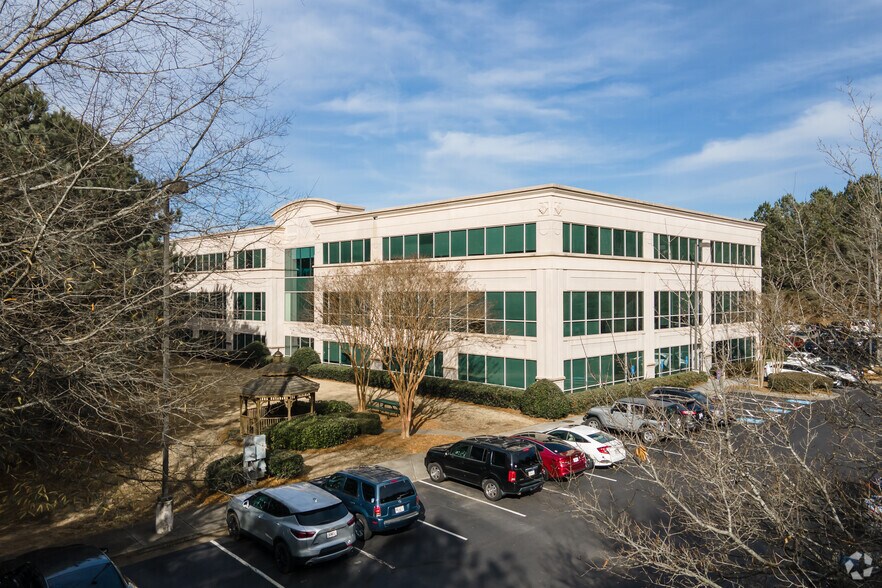 100 Stoneforest Dr, Woodstock, GA à louer - Photo de l’immeuble – Image 3 sur 4