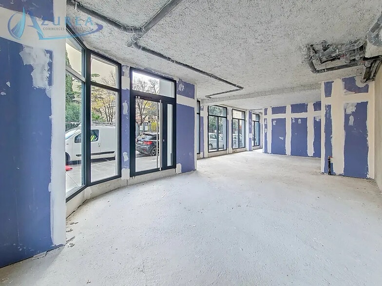 Local commercial dans Nice à louer - Photo intérieure – Image 2 sur 8