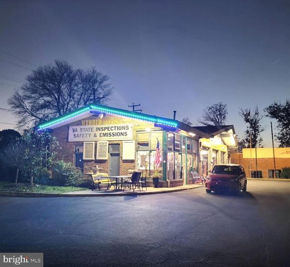 6116 Columbia Pike, Falls Church, VA à vendre - Photo de l’immeuble – Image 3 sur 7