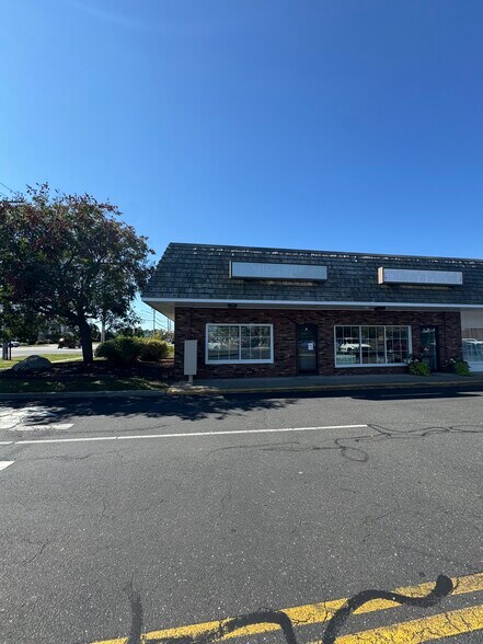232-242 Boston Post Rd, Milford, CT à louer - Photo de l’immeuble – Image 2 sur 10