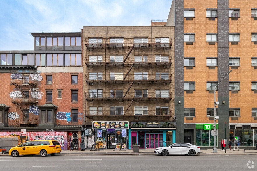 214-216 Seventh Ave, New York, NY à louer - Photo principale – Image 1 sur 4
