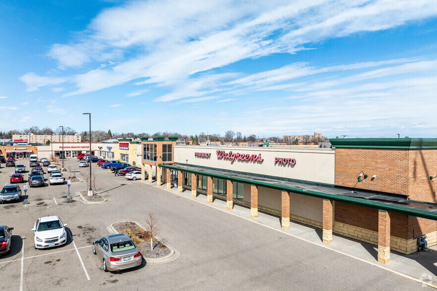 7817-7845 S Portland Ave, Bloomington, MN à louer - Photo de l’immeuble – Image 3 sur 5