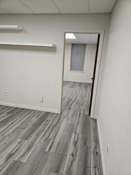 356 Millburn Ave, Millburn, NJ à louer - Photo intérieure – Image 3 sur 5