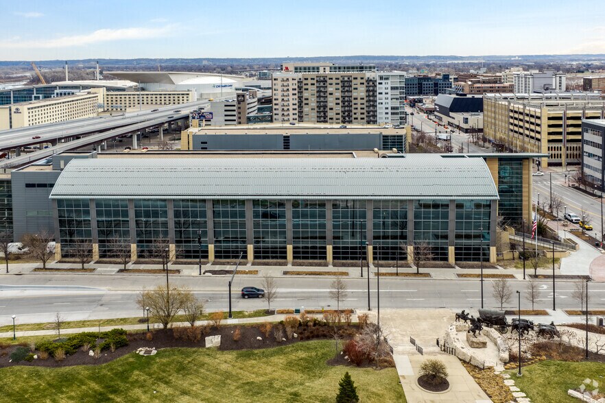 1398 Capitol Ave, Omaha, NE à vendre - Photo de l’immeuble – Image 2 sur 4