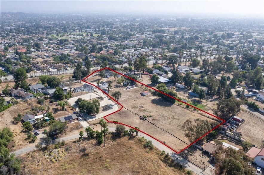 1390 Prospect Dr, Pomona, CA à vendre - Aérien – Image 2 sur 7