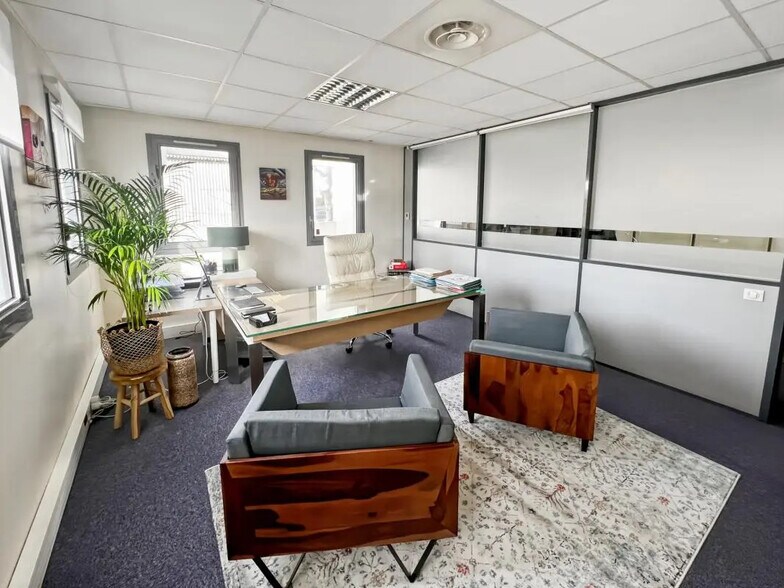 Bureau dans Marseille à louer - Photo intérieure – Image 2 sur 7