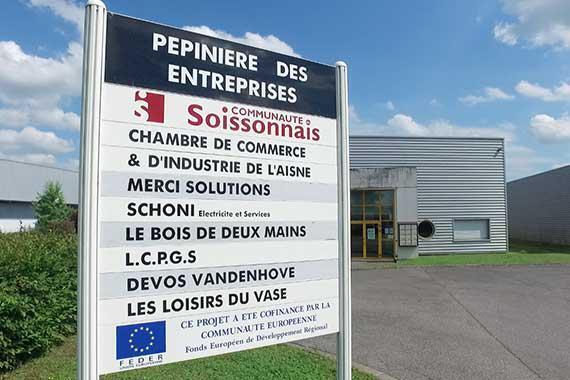 Local d’activités dans Villeneuve-Saint-Germain à louer Photo de l’immeuble– Image 1 sur 4