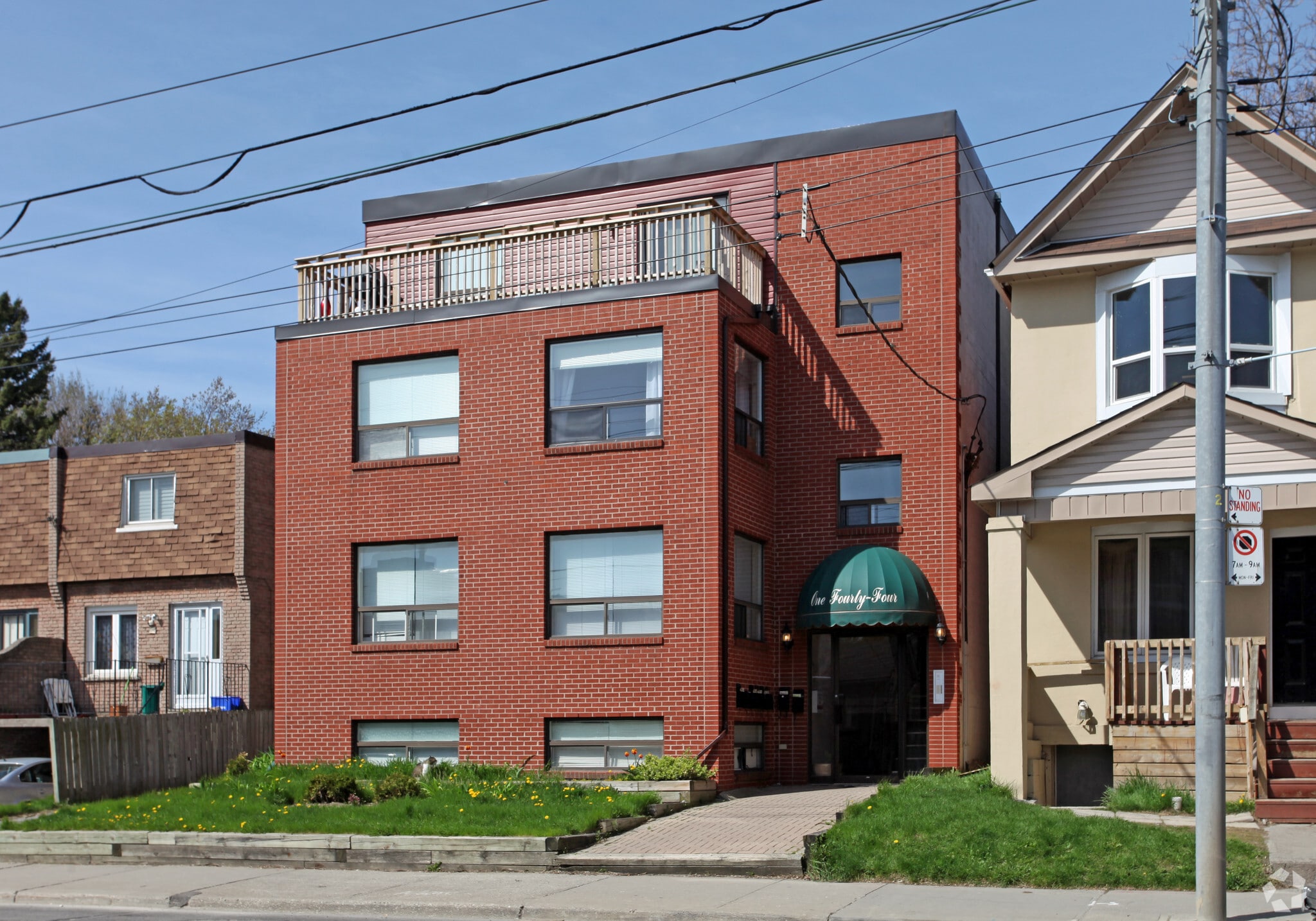144 Coxwell Ave, Toronto, ON à vendre Photo principale– Image 1 sur 3