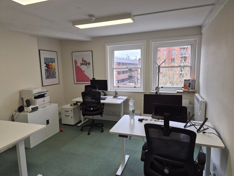 62-62A Mount Pleasant Rd, Tunbridge Wells à louer - Photo de l’immeuble – Image 3 sur 4