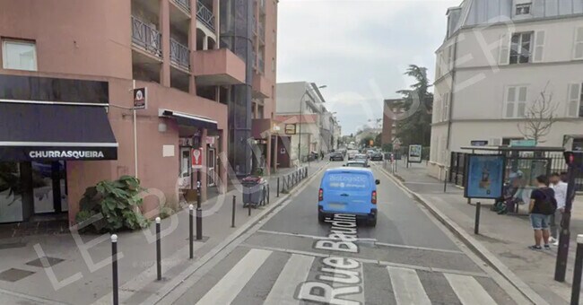 Plus de détails pour Local commercial à vendre